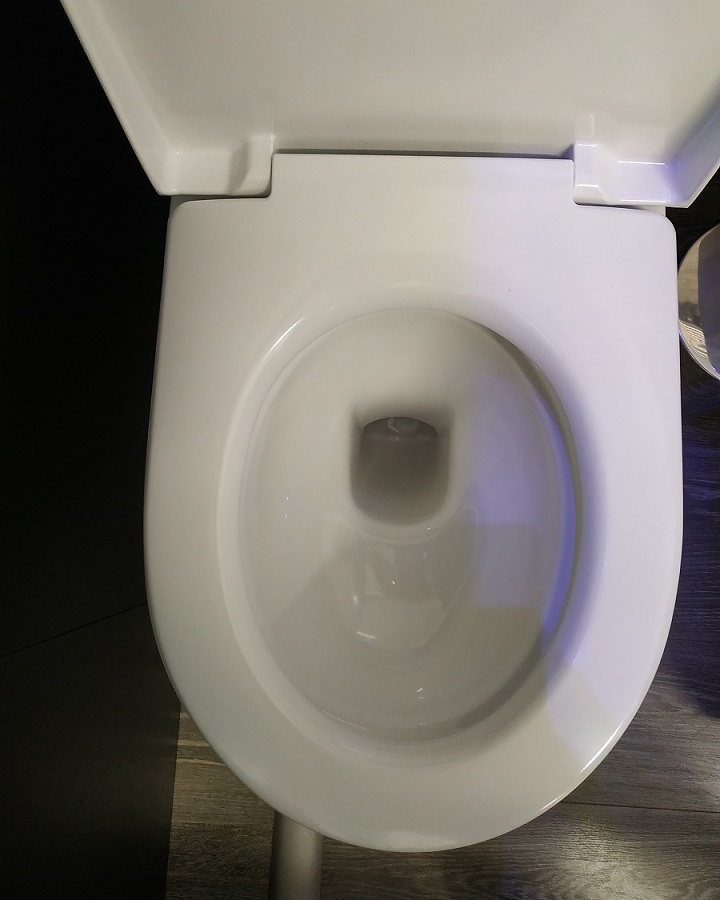 Унитаз подвесной без ободка Geberit iCon 500.784.01.1